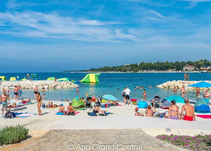 Апартаменти Grand With 3 Bedrooms In Porec!