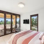 Grand With 3 Bedrooms In Porec! 公寓 波雷奇