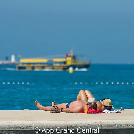 Grand With 3 Bedrooms In Porec!