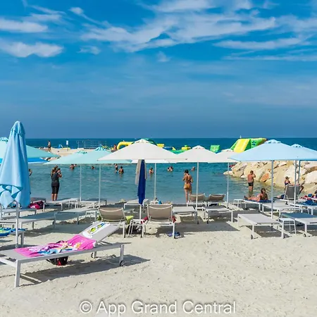 Grand With 3 Bedrooms In Porec!