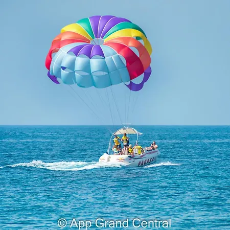 Grand With 3 Bedrooms In Porec! 포레치