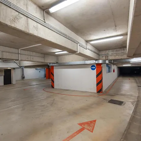 Grand With 3 Bedrooms In Porec! * Poreč