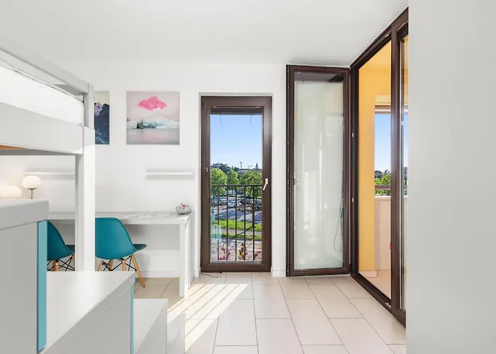 公寓 Grand With 3 Bedrooms In Porec!