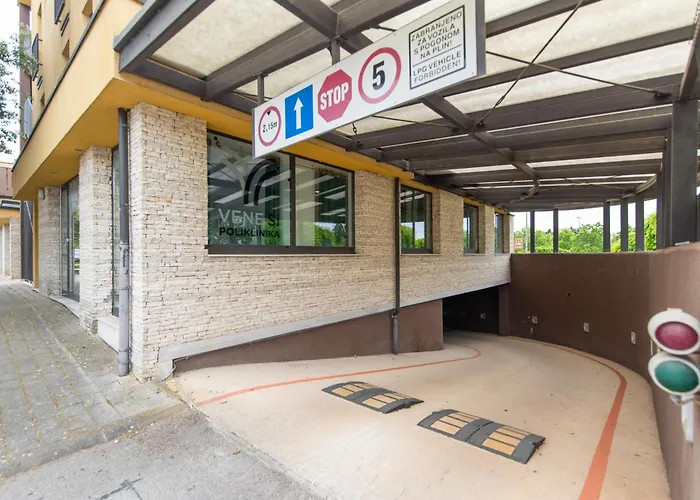 公寓 Grand With 3 Bedrooms In Porec!