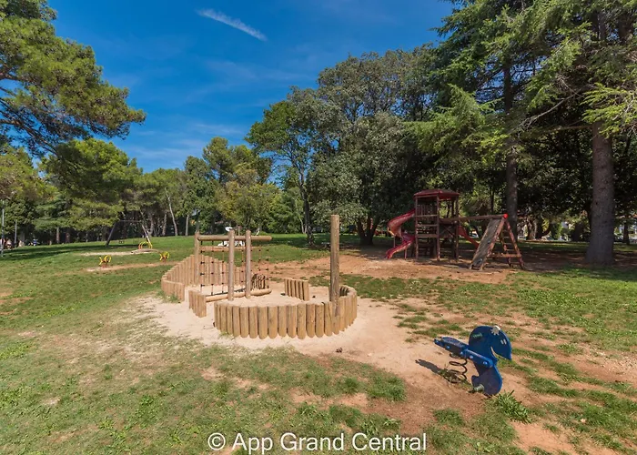 Grand With 3 Bedrooms In Porec! * Porec